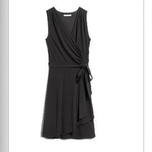 Elegant Black Sleeveless Dress